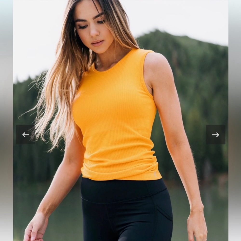 NWT!! ZYIA Sunset Parallel Tank. Size XL